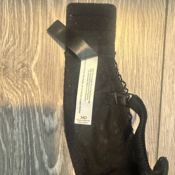 Adore Me Barcelona and push-up bra size 34 and 36 D. - Picture 3 of 11